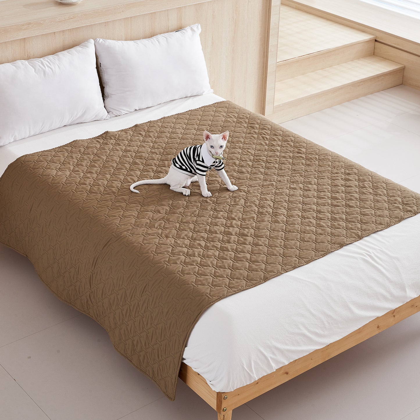 Waterproof Non-Slip Pet Mattress Pad – Dog & Cat Sofa Blanket